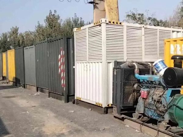 阳谷200KW柴油发电机机组每小时油耗是多少?